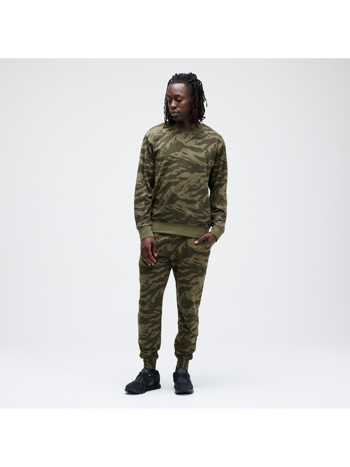 SHELTER CREW | Stance