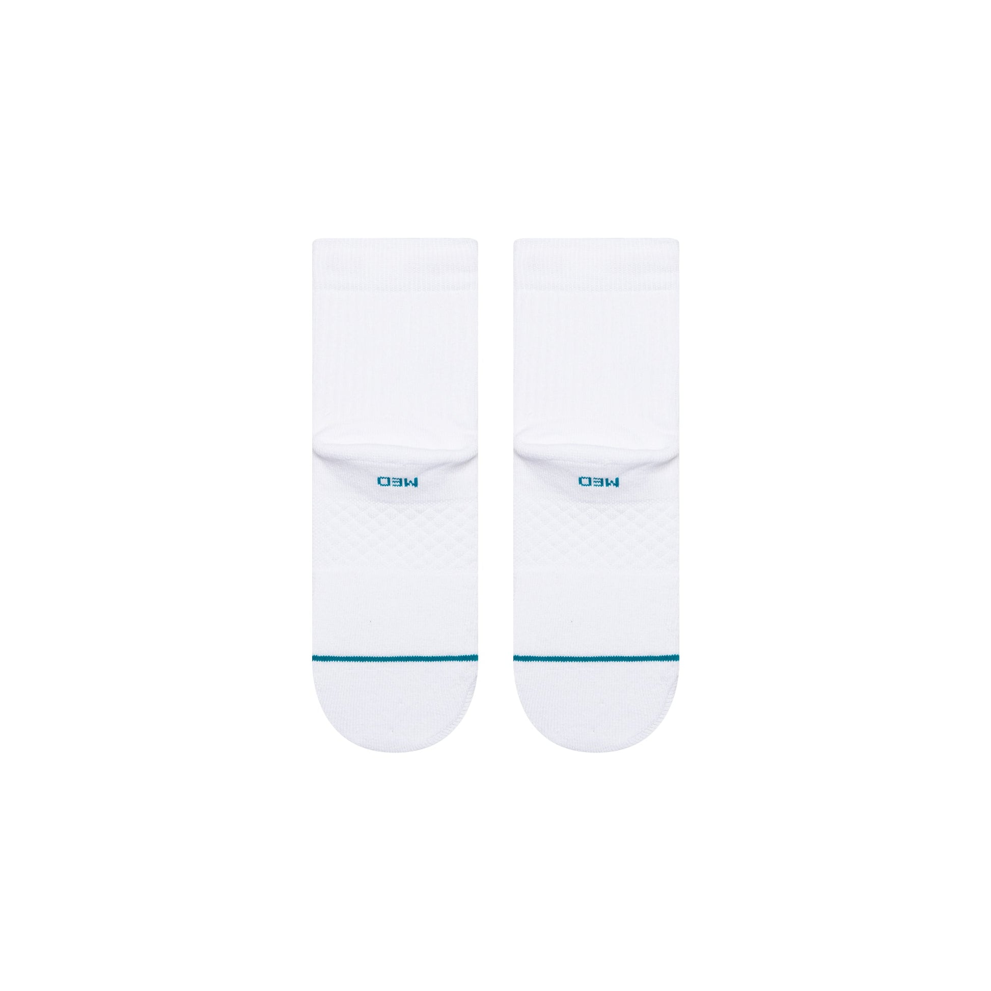 MINNIE CREST QUARTER | Stance